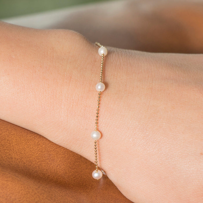 14K Solid Gold Pearl Bracelet