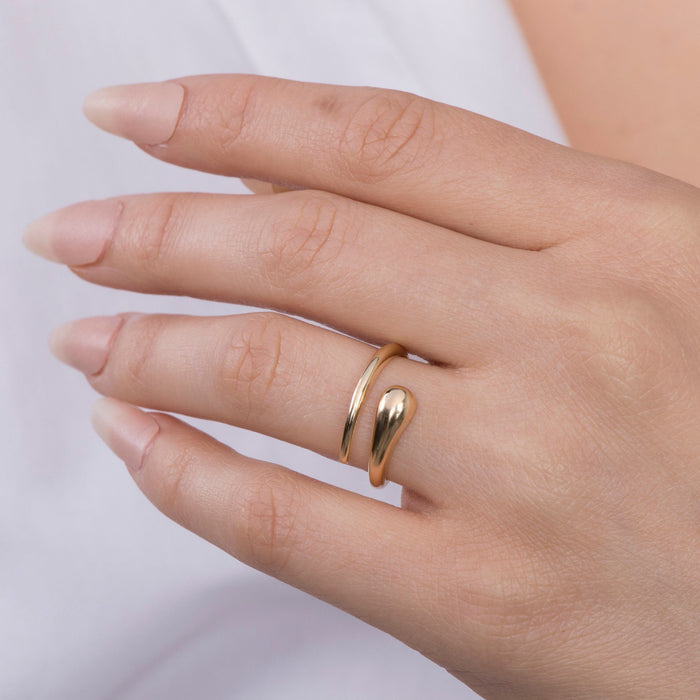 Elegant Serpent Wrap Ring