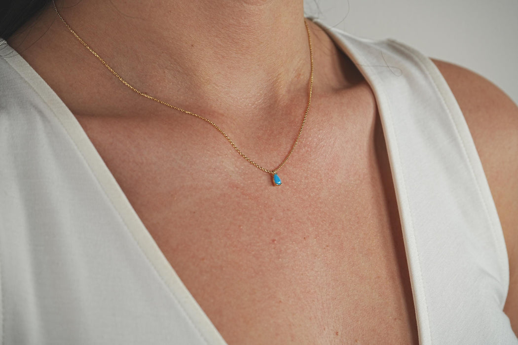 Elegant 14k Gold Teardrop Turquoise Pendant Necklace