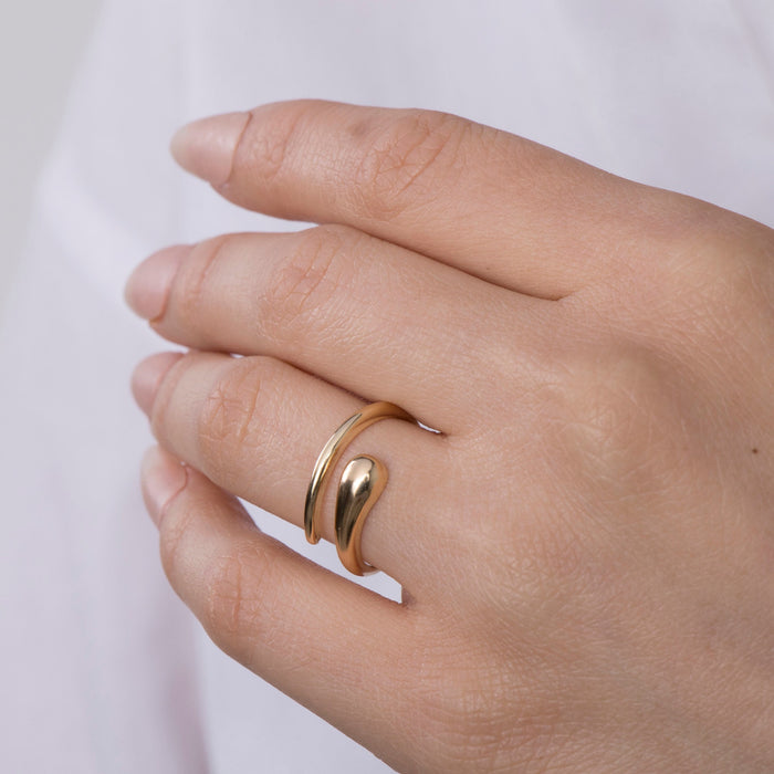 Elegant Serpent Wrap Ring