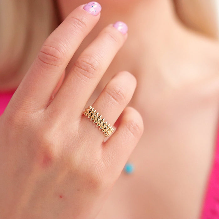 14k Gold Pyramid Spike Ring