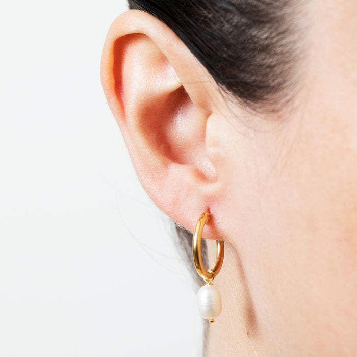Elegant Freshwater Pearl Hoop Earrings