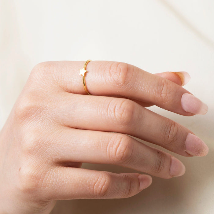 Dainty 14k Gold Star Ring
