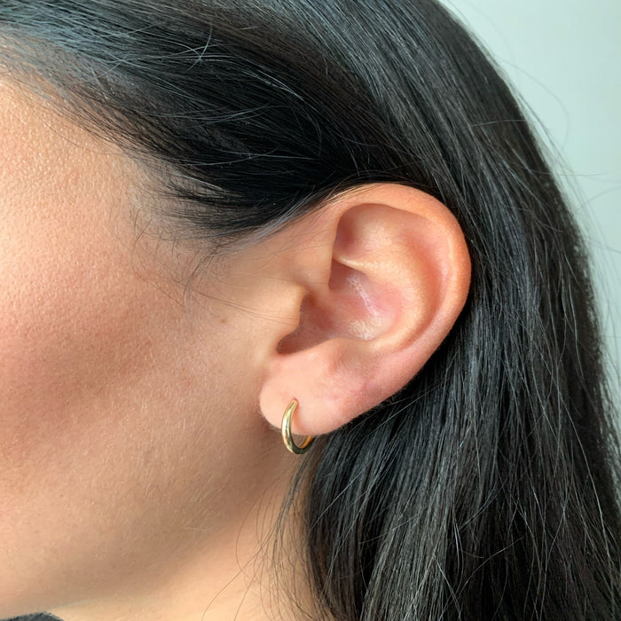 Dainty 14k Gold Huggie Hoop Earrings