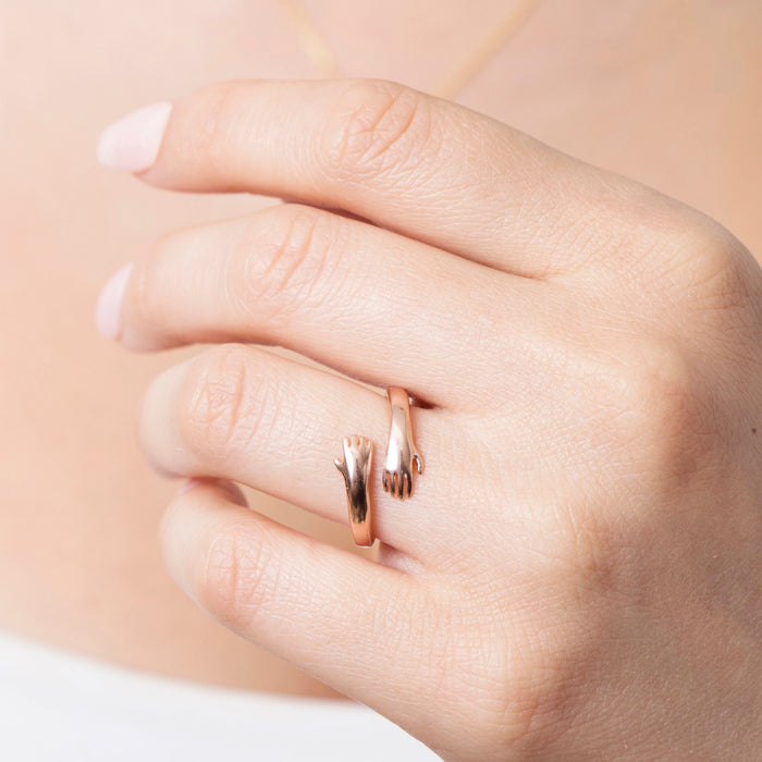 14k Gold Hug Ring