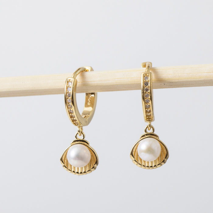 Elegant Freshwater Pearl Hoop Earrings