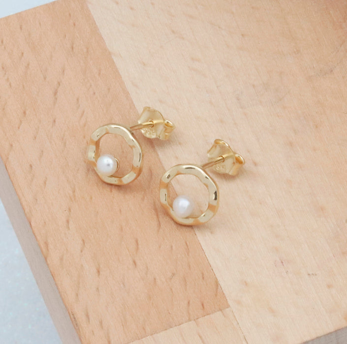 14K Gold Freshwater Pearl Stud Earrings