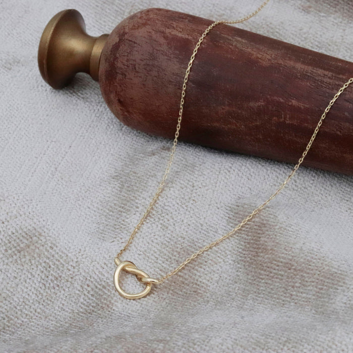 Elegant 14k Gold Love Knot Necklace