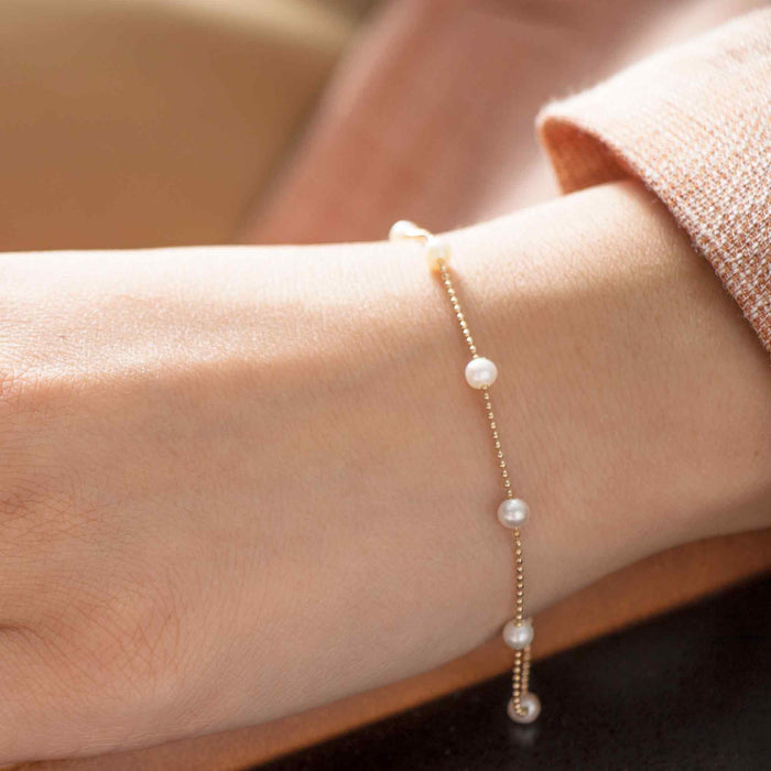 14K Solid Gold Pearl Bracelet