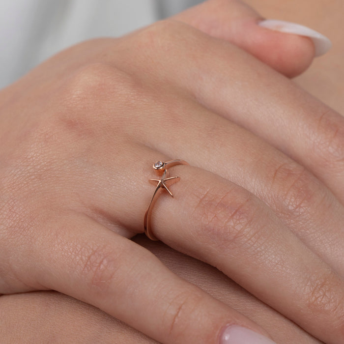 Dainty Starfish Ring