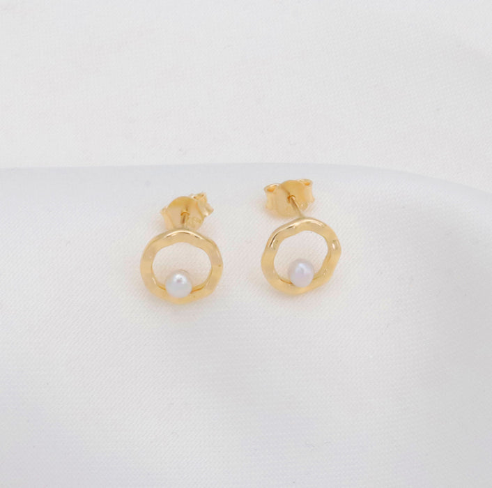 14K Gold Freshwater Pearl Stud Earrings