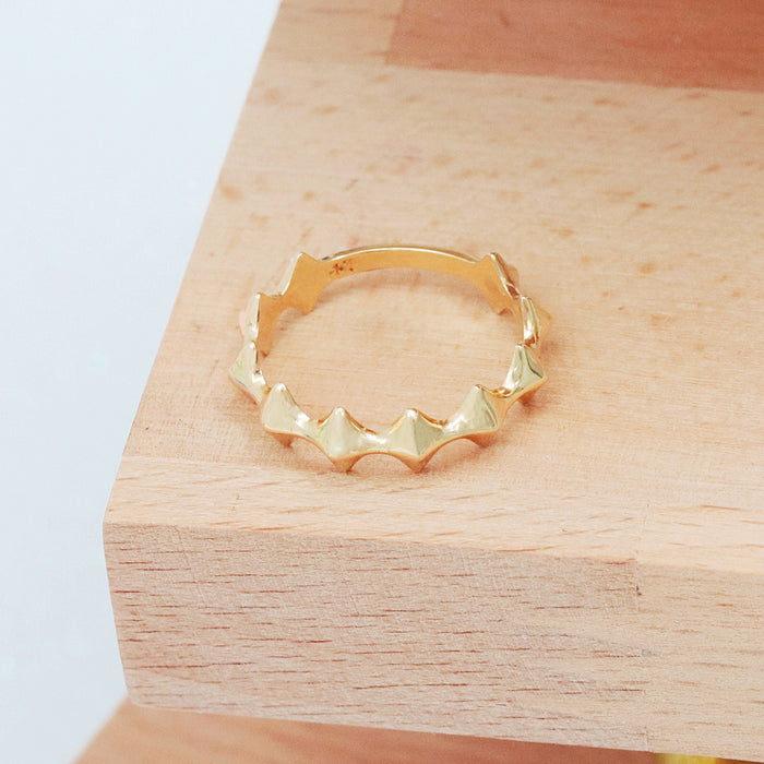 14k Solid Gold Pyramid Spike Ring