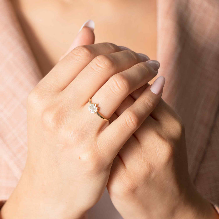 Elegant 14k Solid Gold Clover Flower Ring