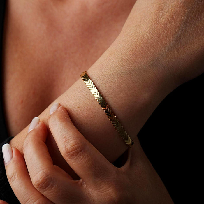 14k Solid Gold Chevron Bracelet