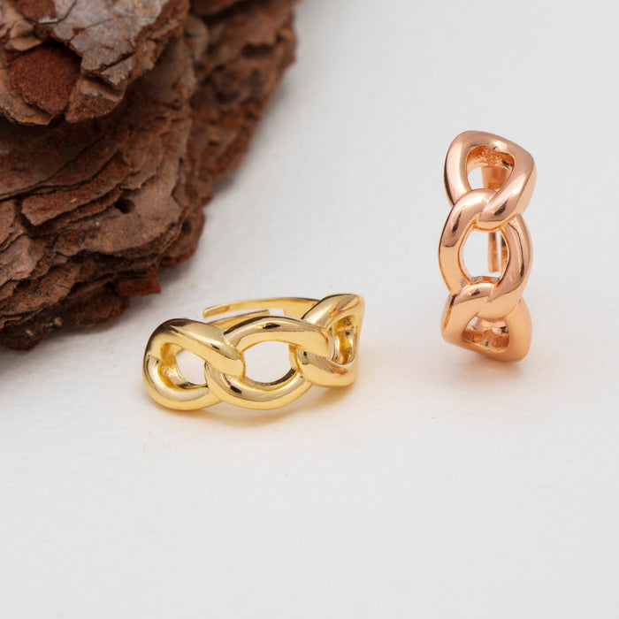 Sleek Bold Gold Chain Ring