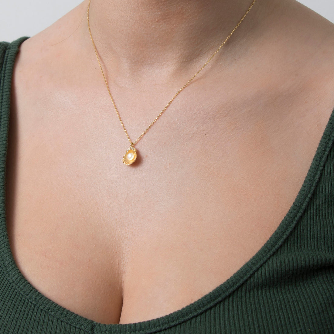 Pearl Shell Necklace