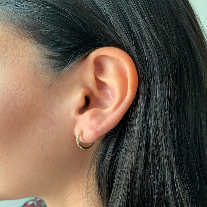 Dainty 14k Gold Huggie Hoop Earrings