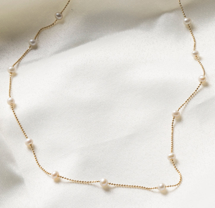 14k Gold Pearl Choker