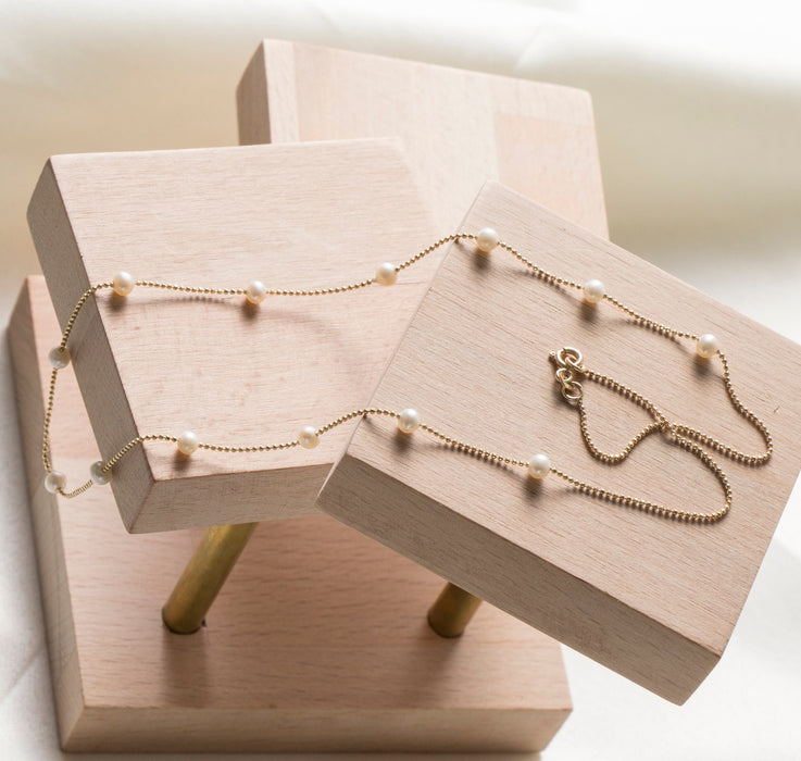 14k Gold Pearl Choker