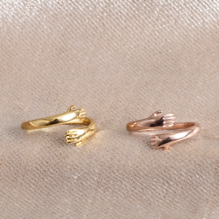 14k Gold Hug Ring