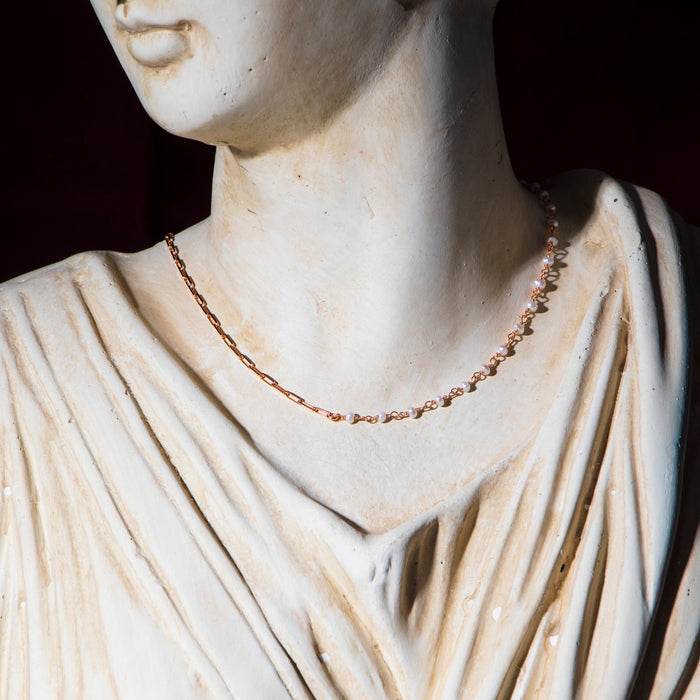Elegant Freshwater Pearl & Gold Chain Necklace