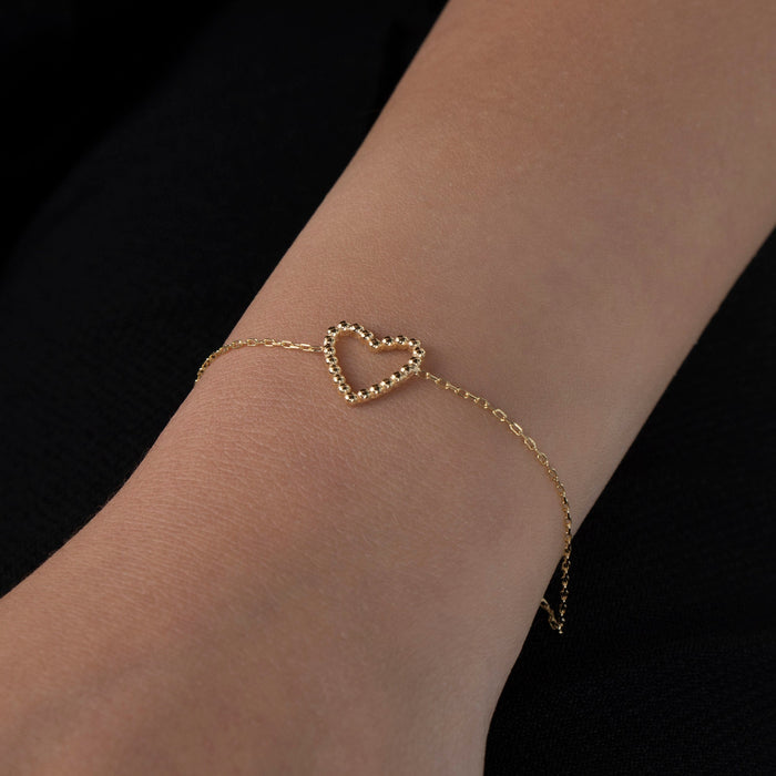 Delicate Gold Heart Bracelet
