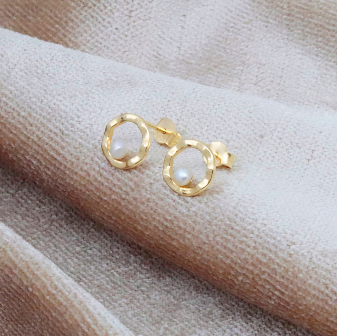 Freshwater Pearl Stud Earrings