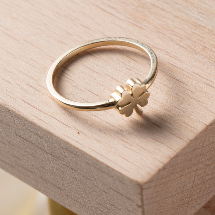 Elegant 14k Solid Gold Clover Flower Ring