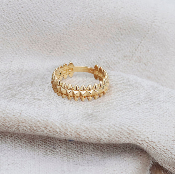 14k Gold Pyramid Spike Ring