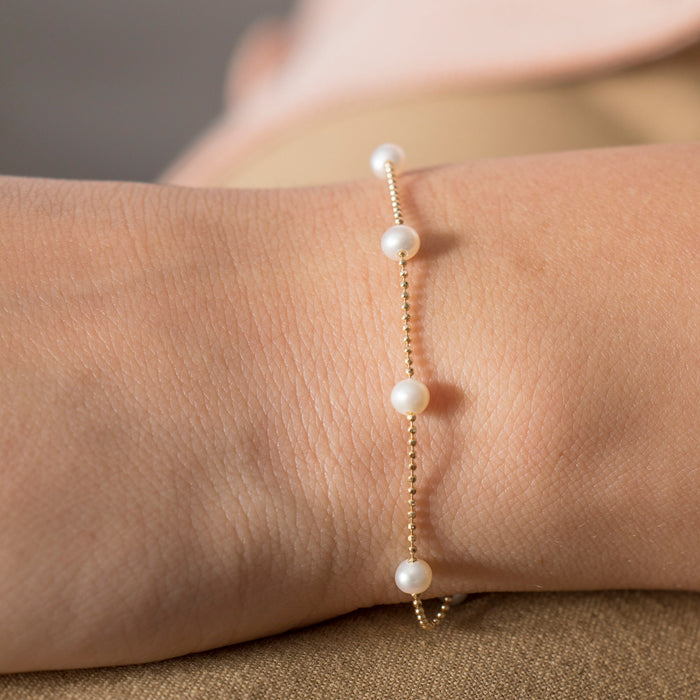 14K Solid Gold Pearl Bracelet