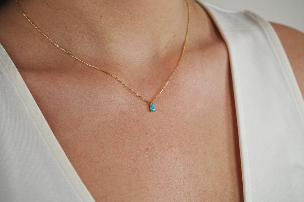 Elegant 14k Gold Teardrop Turquoise Pendant Necklace