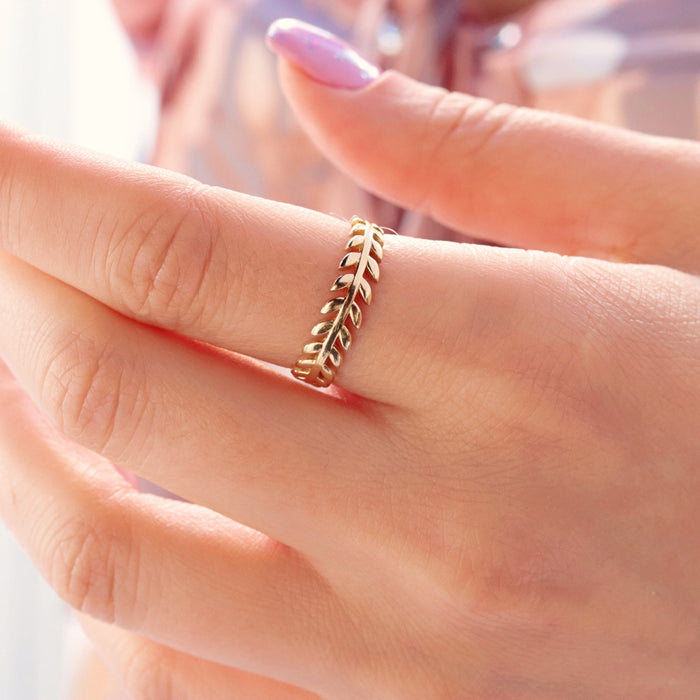 14k Gold Vine Leaf Branch Ring
