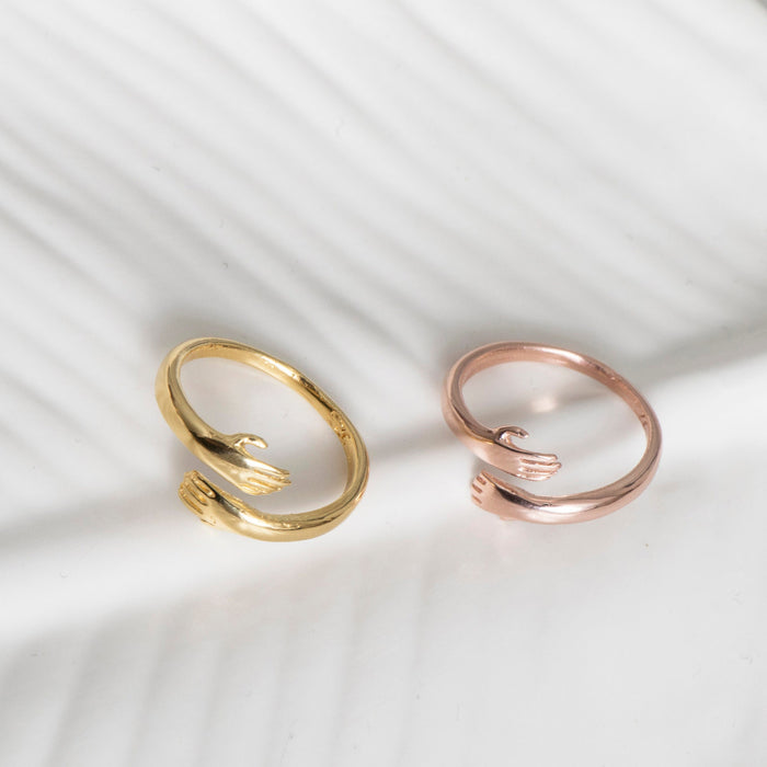 14k Gold Hug Ring