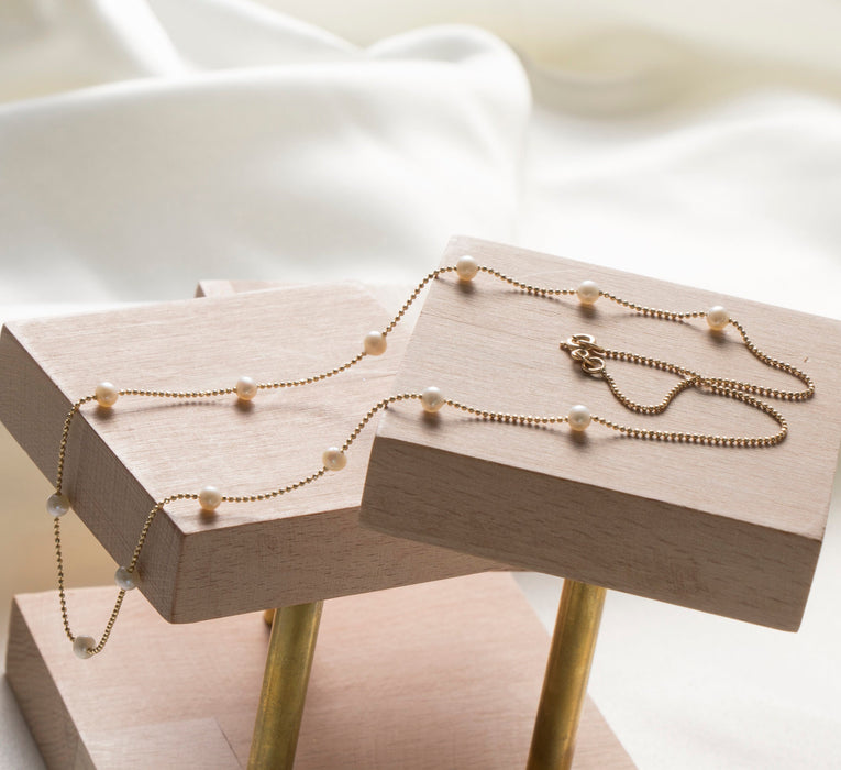 14k Gold Pearl Choker