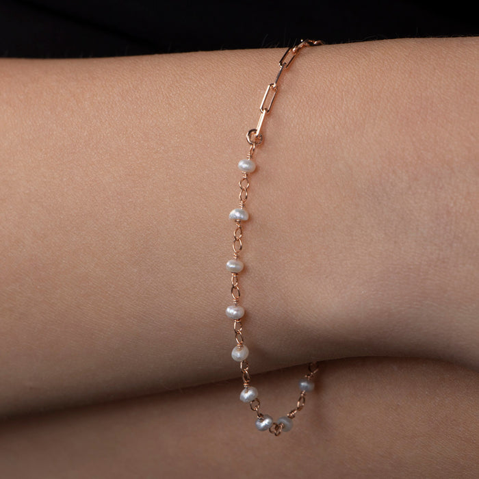 Dainty Pearl Bracelet