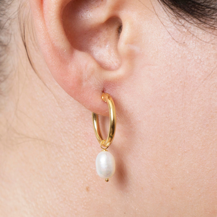 Elegant Freshwater Pearl Hoop Earrings