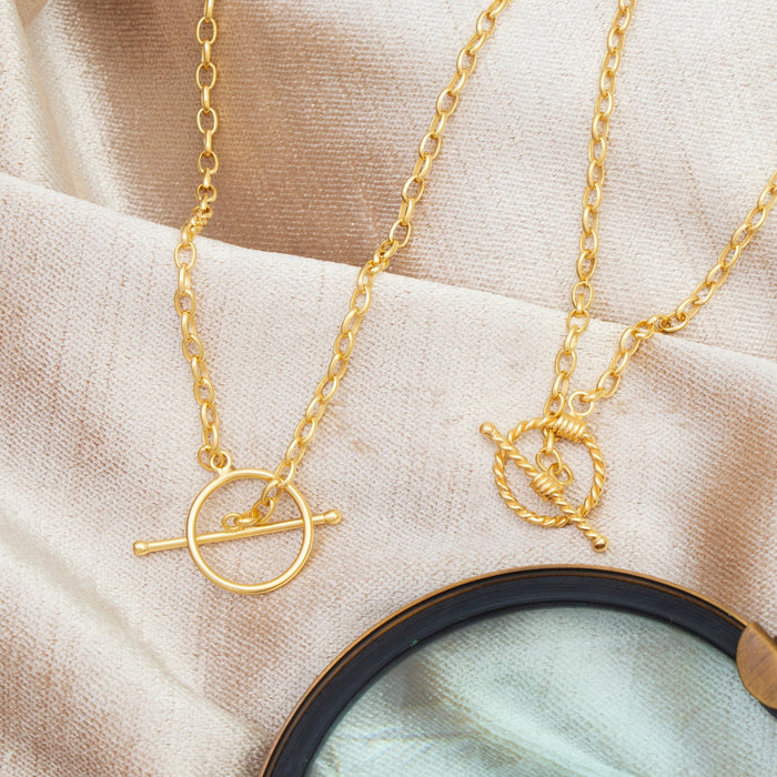 Gold Toggle Lock Chain Necklace