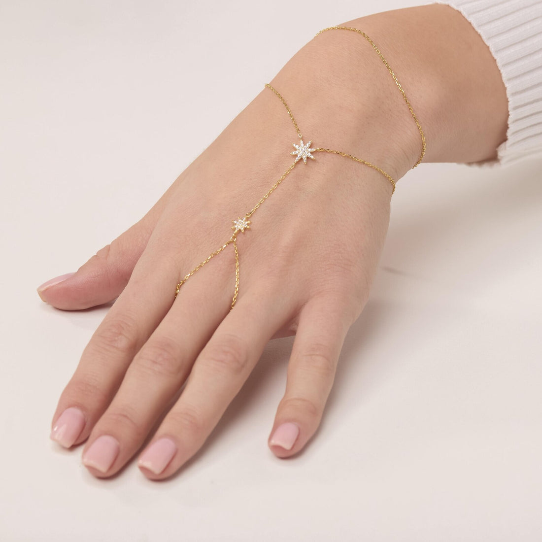Star Hand Chain